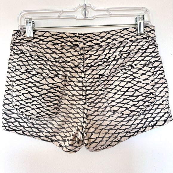 Betsey Johnson Black White Pattern Denim Micro Short Animal Size 4 - Picture 2 of 7
